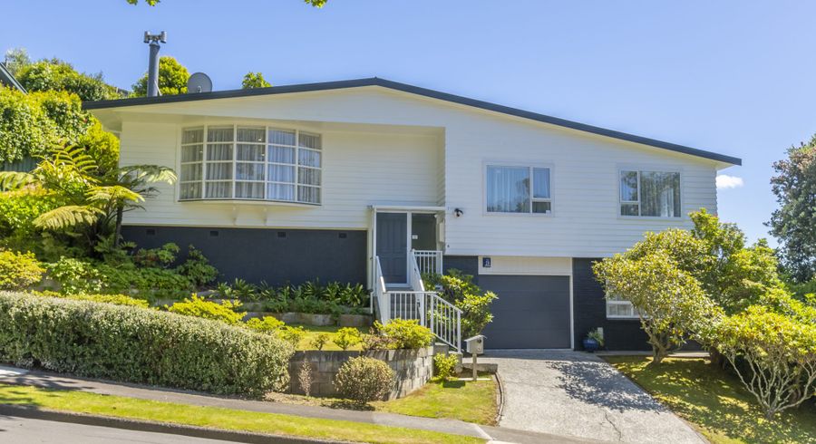  at 4 Sunrise Blvd, Tawa, Wellington