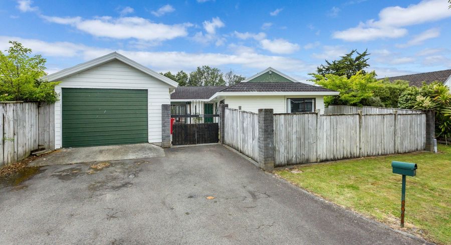  at 4 Memphis Grove, Totara Park, Upper Hutt, Wellington