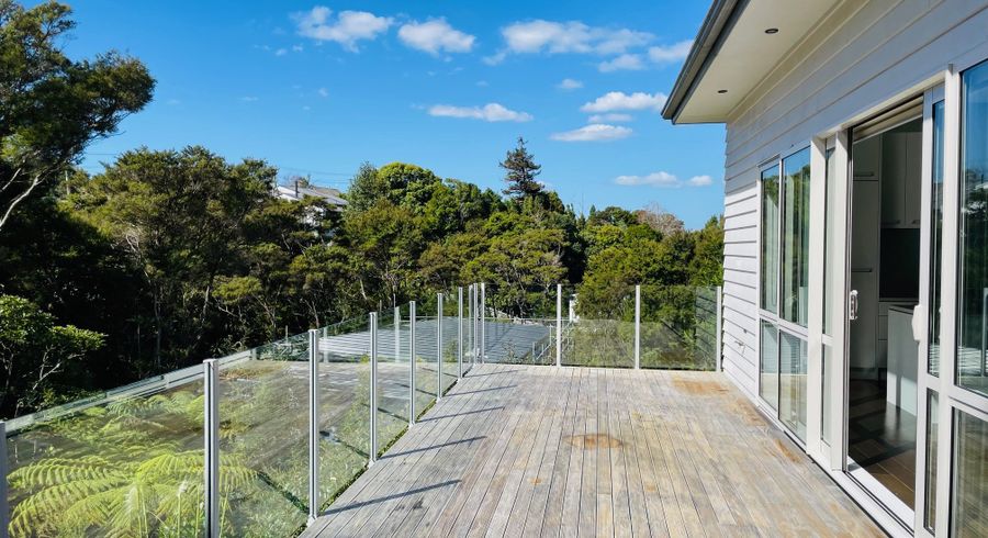  at McCahon Place, Titirangi, Waitakere City, Auckland