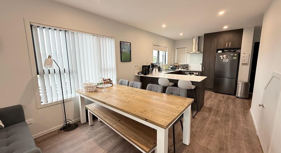  at 106 Te Oneroa Way, Long Bay, North Shore City, Auckland