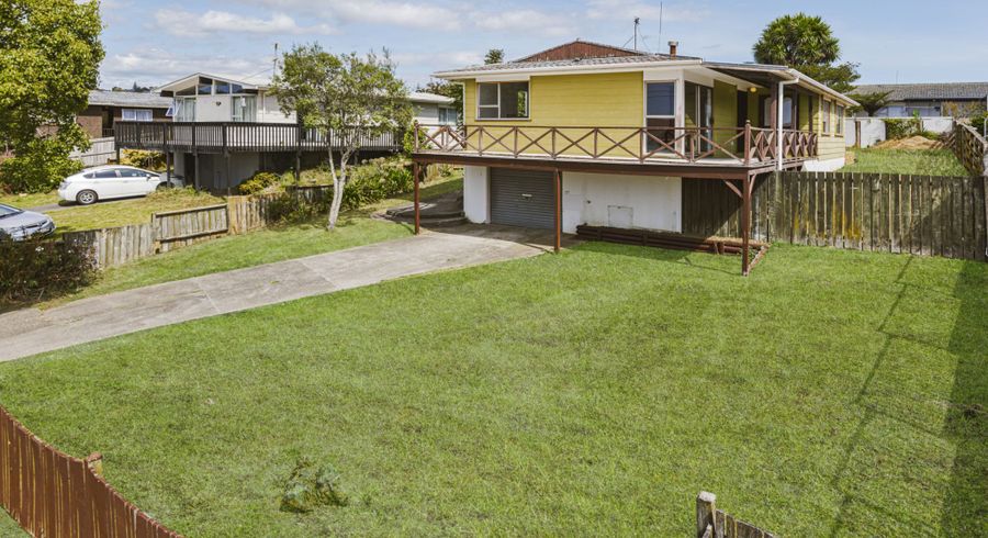  at 7 Maytime Street, Clover Park, Auckland