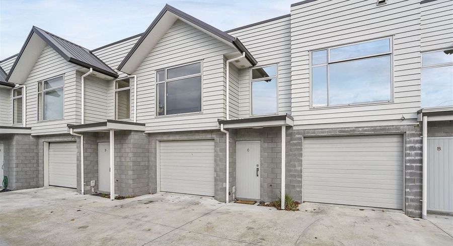  at 215b Massey Street, Frankton, Hamilton, Waikato