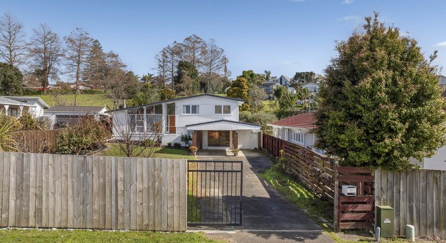  at 71 Beechdale Crescent, Pakuranga Heights, Manukau City, Auckland