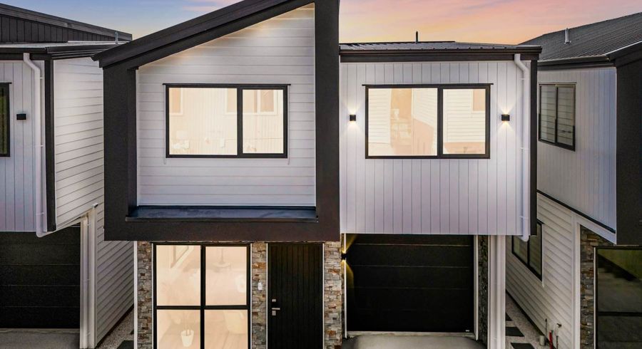  at 1E Great South Road, Papatoetoe, Manukau City, Auckland