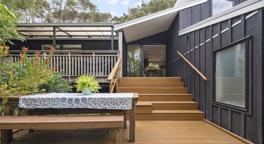  at 7A Atkinson Road, Titirangi, Auckland