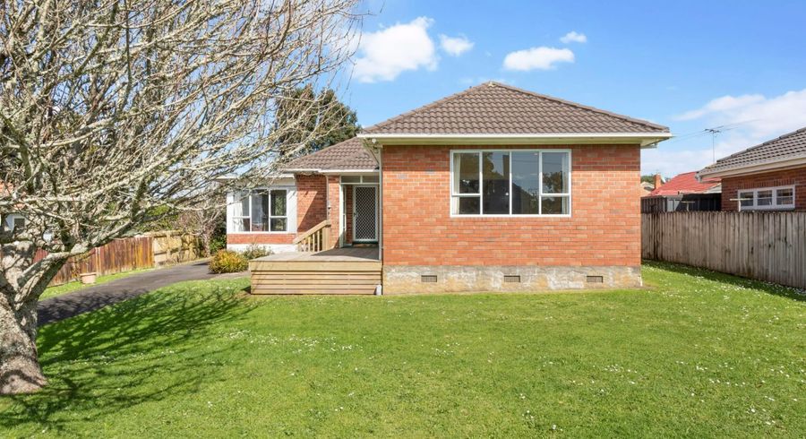  at 13 Fearon Avenue, Mount Roskill, Auckland