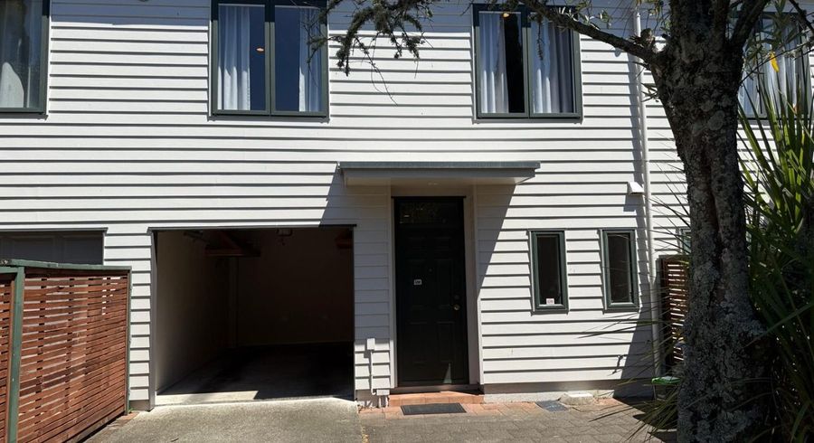  at 79/1 Ambrico Pl, New Lynn, Waitakere City, Auckland