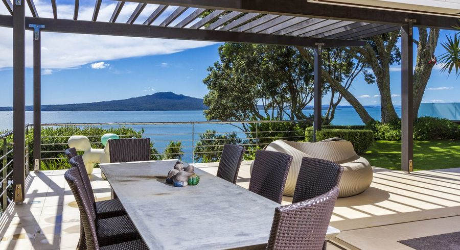  at 54 Seacliffe Avenue, Belmont, Auckland