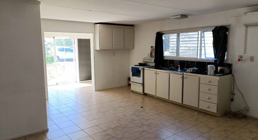  at 228A Redoubt Rd, Totara Park, Manukau City, Auckland
