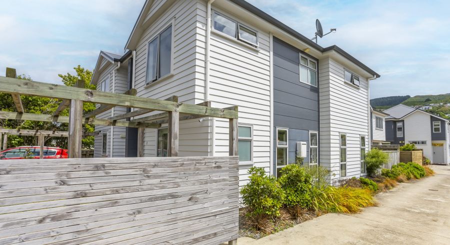  at 23B Hinau Street, Tawa, Wellington