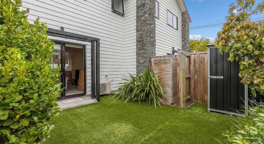  at 2/305 Armagh Street, City Centre, Christchurch City, Canterbury