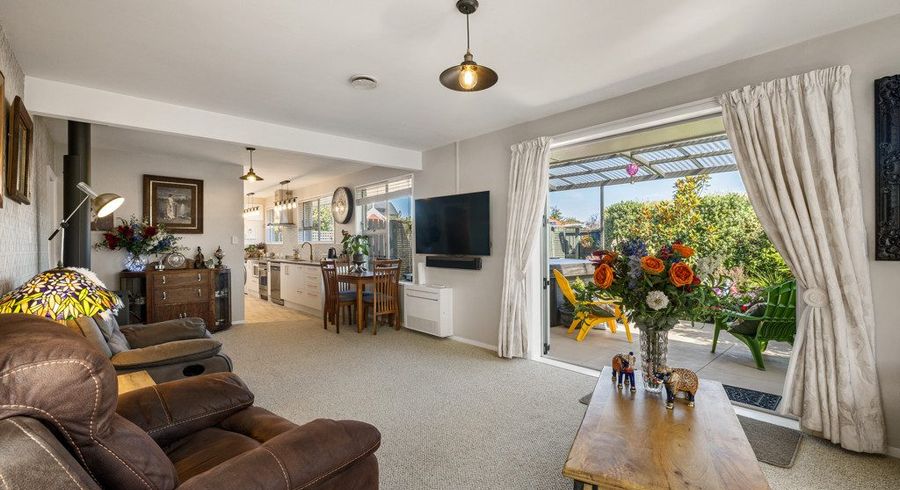  at 2/14 Apollo Place, Papanui, Christchurch