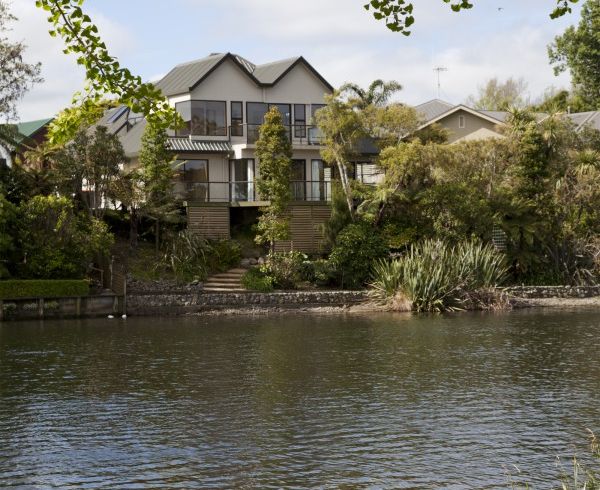 at 6 Ihaka Street, Hokowhitu, Palmerston North