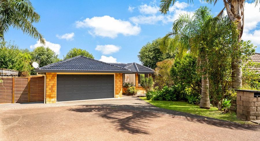  at 6 Pitoitoi Avenue, Greenhithe, North Shore City, Auckland