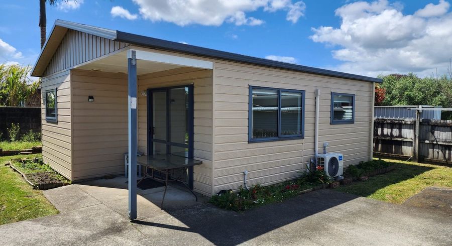  at 15a Swinburne Street, Blockhouse Bay, Auckland City, Auckland