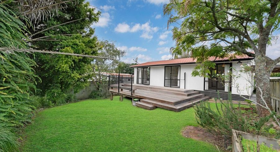  at 1/25 Taranui Place, Henderson, Waitakere City, Auckland