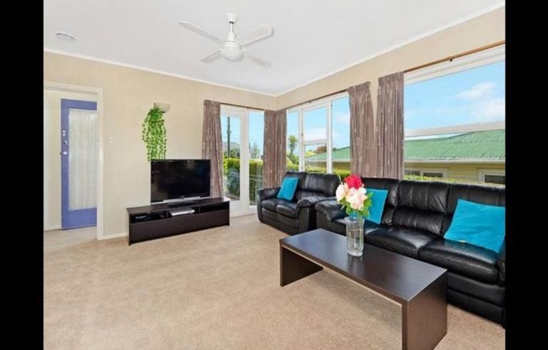 at 12 Holland Rd, Hillcrest, North Shore City, Auckland