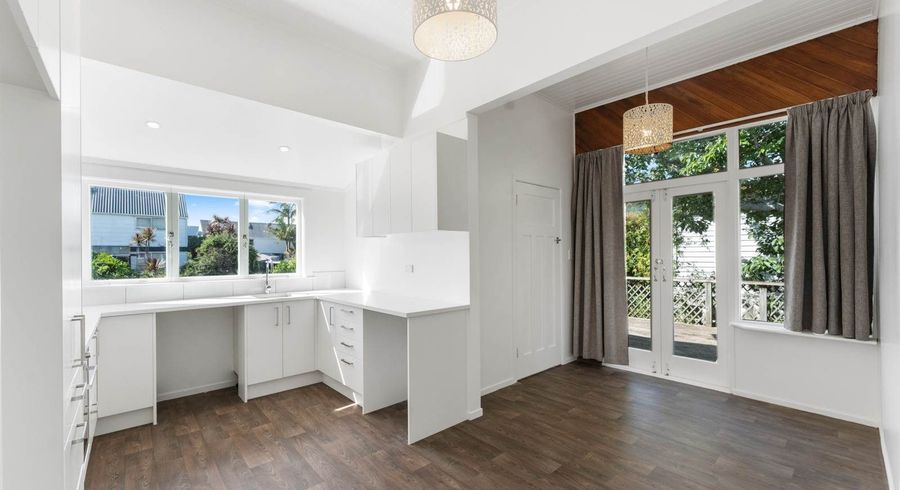  at 2/68 Taylors Road, Mount Albert, Auckland City, Auckland