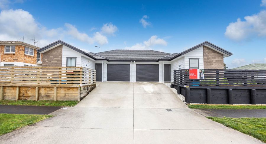  at 2/33 Cowley Drive, Temple View, Hamilton, Waikato