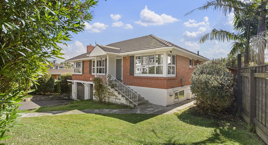  at 13 Arthur Crescent, Hauraki, Auckland