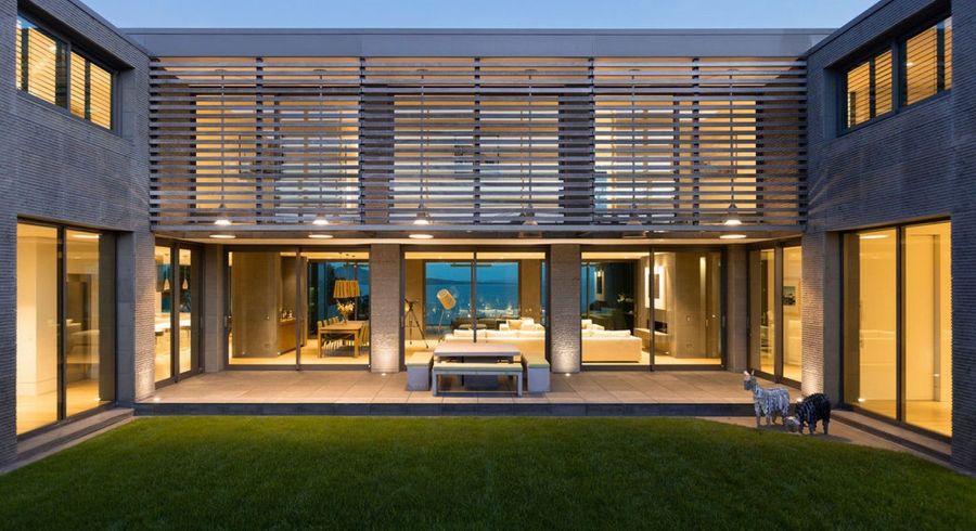  at 41 Beach Road, Castor Bay, North Shore City, Auckland