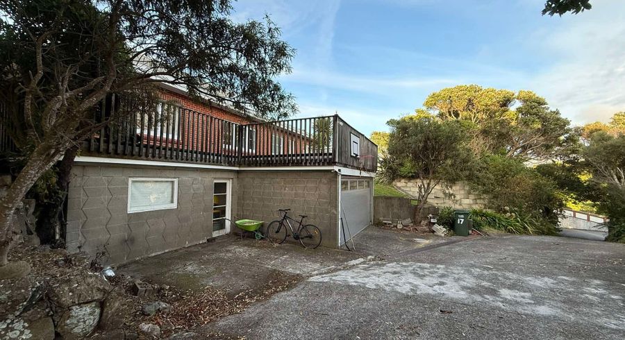  at 17 Rakeiora Grove, Korokoro, Lower Hutt, Wellington