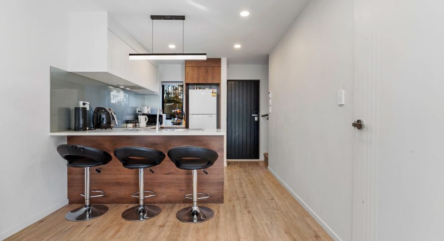  at 9/237 Swanson Road, Henderson, Waitakere City, Auckland