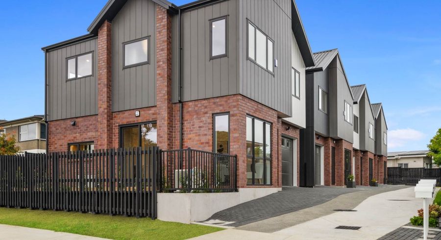  at Lot 1/32 Kurnell Drive, Botany Downs, Manukau City, Auckland