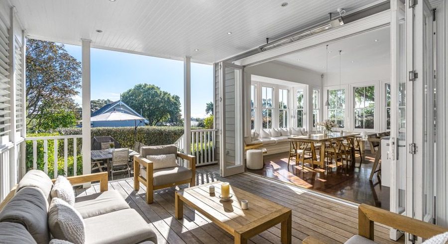  at 77 Hinemoa Street, Birkenhead, North Shore City, Auckland