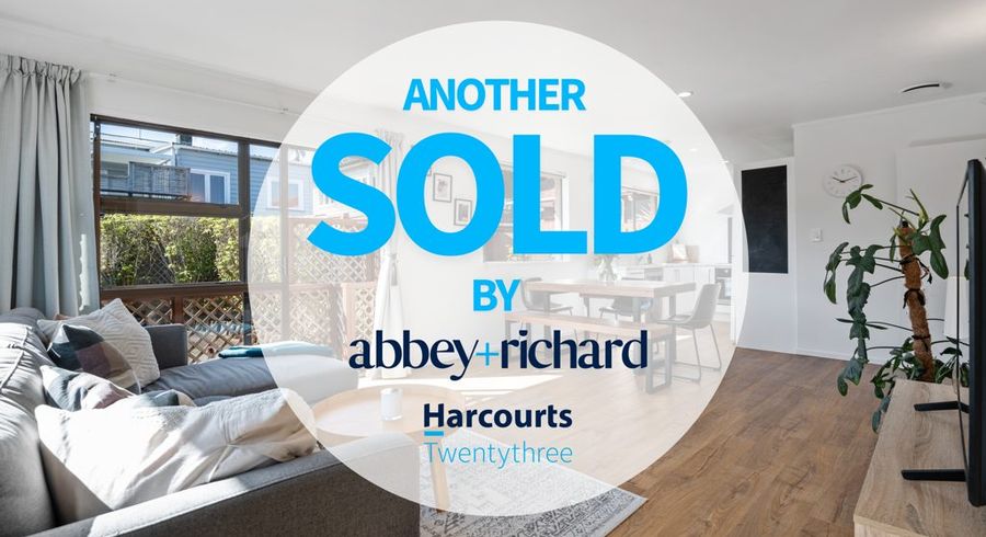  at 2/28 Parau Street, Three Kings, Auckland