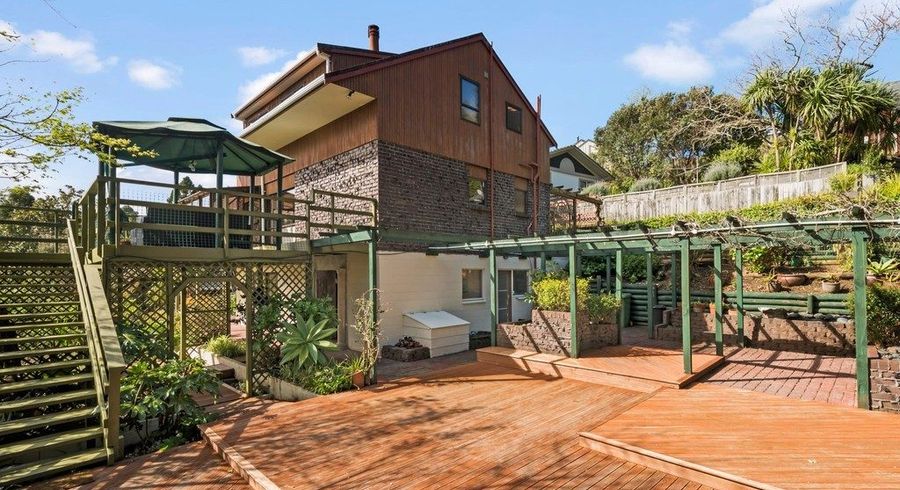  at 11 Hebe Place, Birkenhead, North Shore City, Auckland