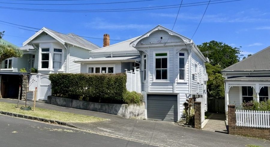  at 32 Grosvenor Street, Grey Lynn, Auckland City, Auckland