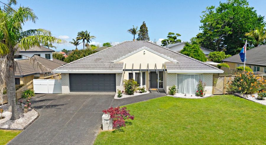  at 5 Stewart Gibson Place, Manurewa, Manukau City, Auckland