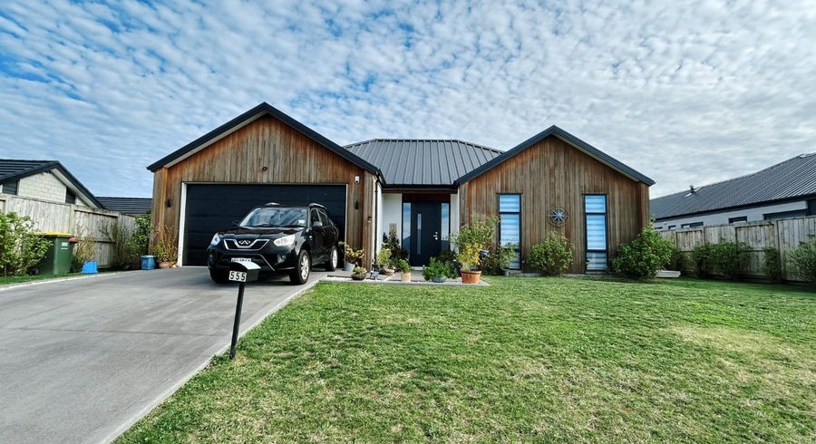  at 555 Borman Road, Flagstaff, Hamilton