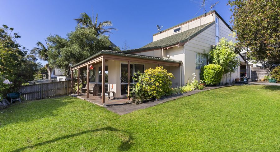  at 2/3 Miraka Place, Birkenhead, Auckland