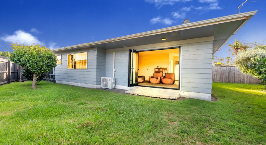  at 2/48 Tabitha Crescent, Henderson, Waitakere City, Auckland
