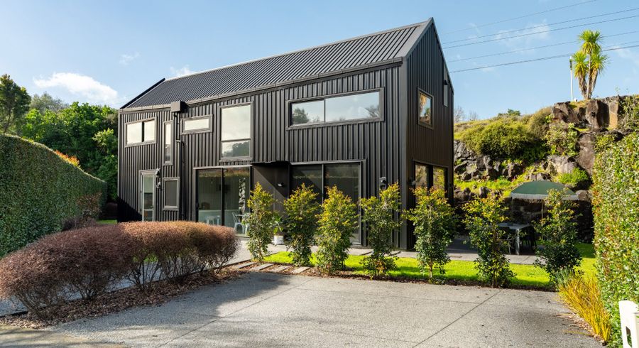  at 4 Malvern Road, Morningside, Auckland City, Auckland