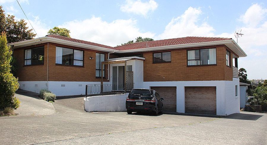  at 32 Coronation Road, Hillcrest, North Shore City, Auckland