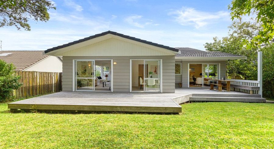  at 82A Beach Road, Mellons Bay, Manukau City, Auckland