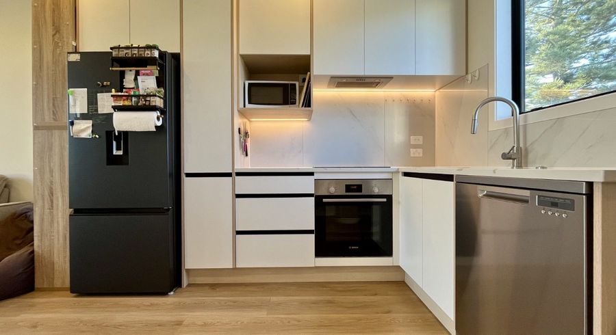  at 27D Dawnhaven Drive, Te Atatu Peninsula, Waitakere City, Auckland