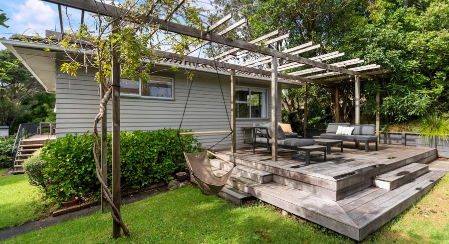  at 7 Fairdale Place, Birkdale, Auckland