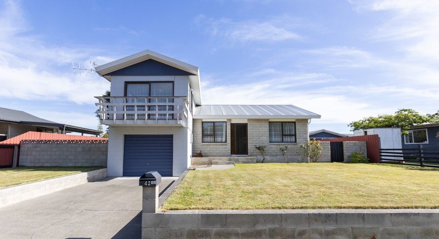  at 42 Spriggs Crescent, Greenmeadows, Napier