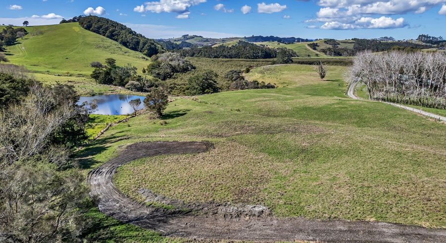  at 111 Petley Road, Paparoa