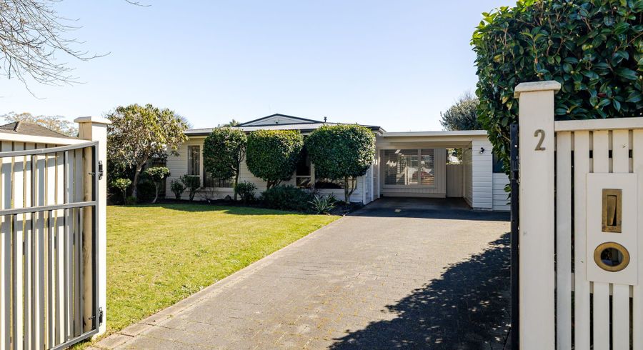  at 2 Linmor Place, Hokowhitu, Palmerston North, Manawatu / Whanganui