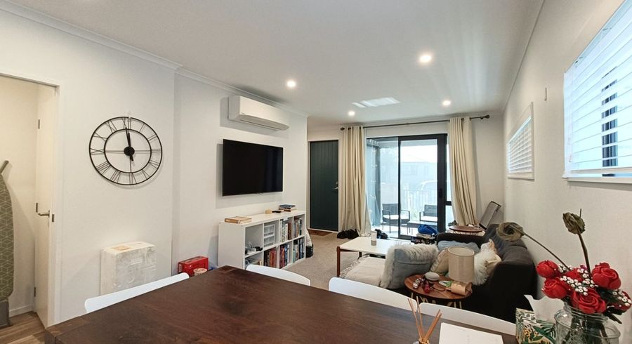  at 1/18 Titoki Street, Te Atatu Peninsula, Waitakere City, Auckland
