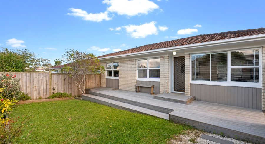  at 2/2 Raines Avenue, Forrest Hill, North Shore City, Auckland