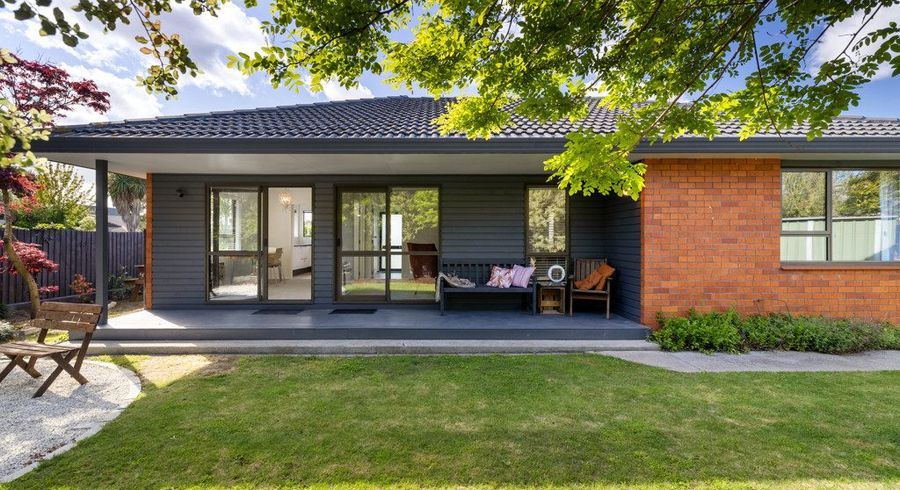 at 1/27 Royleen Street, Casebrook, Christchurch