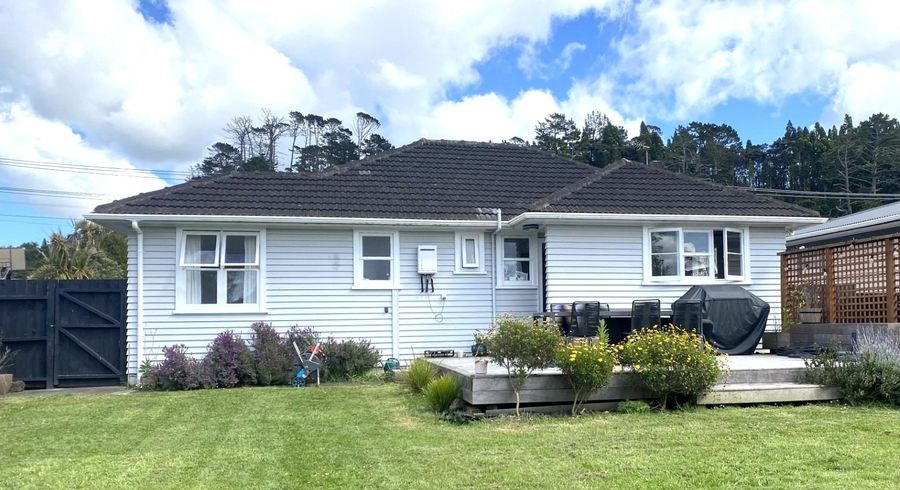  at 10 Birdwood Road, Swanson, Waitakere City, Auckland