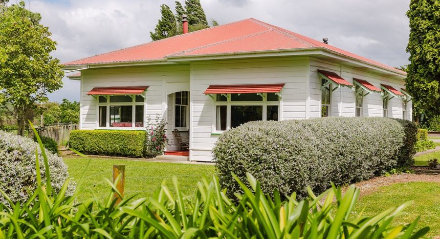  at 300 Hinemoa Valley Road, Kaitawa, Pahiatua