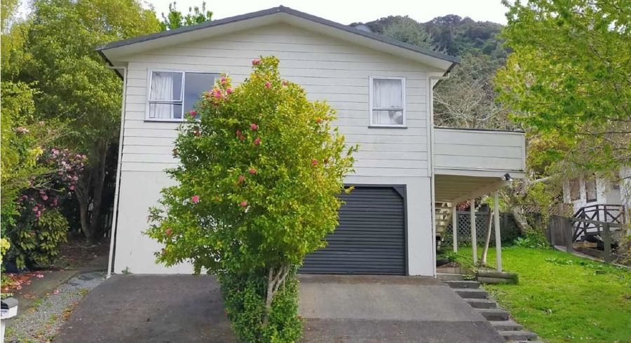  at 25 Hartford Crescent, Totara Park, Upper Hutt, Wellington
